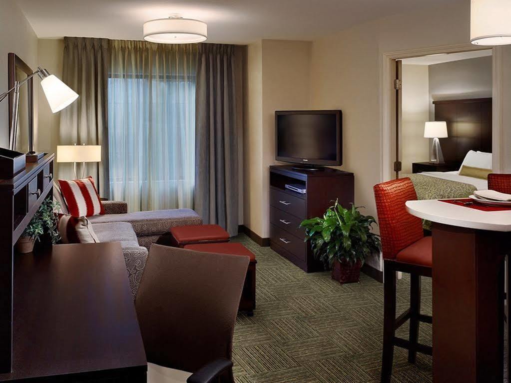 Staybridge Suites Des Moines Downtown By Ihg Eksteriør bilde