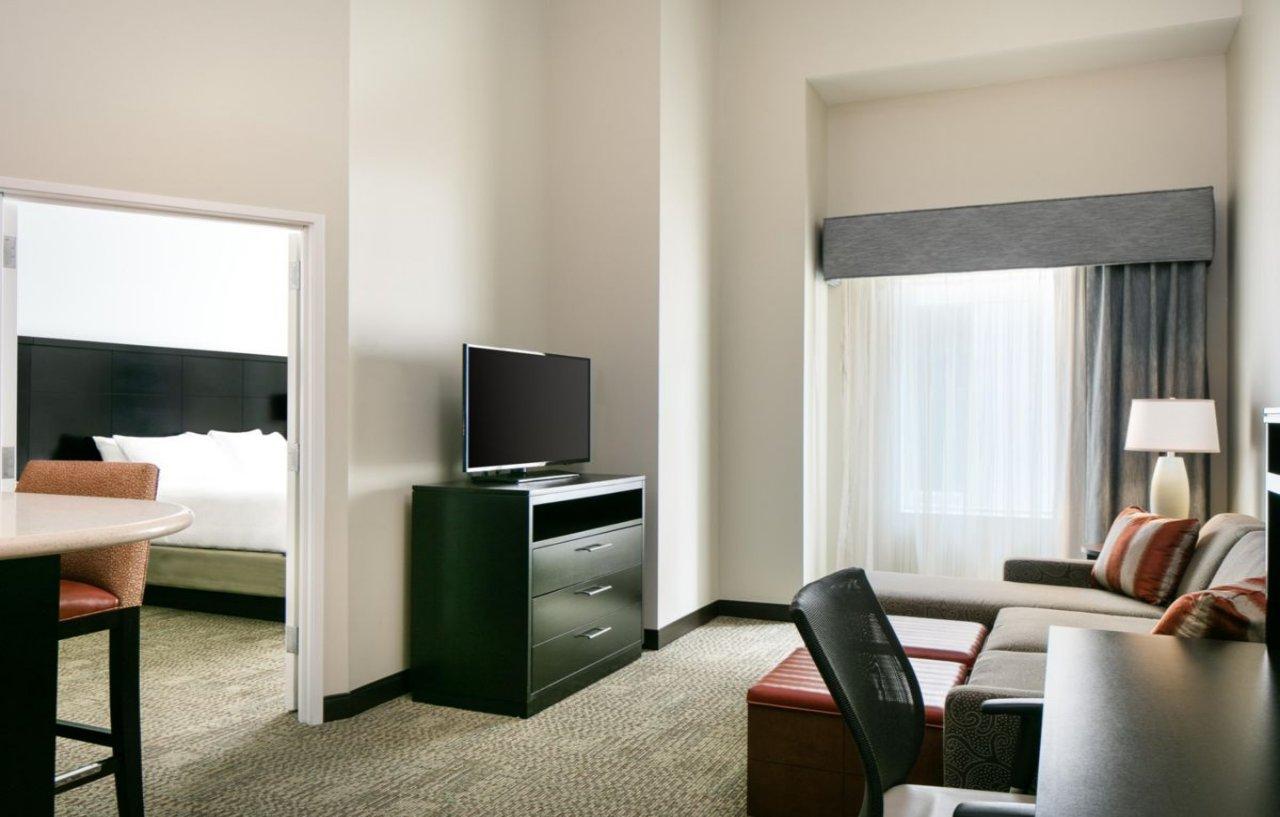 Staybridge Suites Des Moines Downtown By Ihg Eksteriør bilde